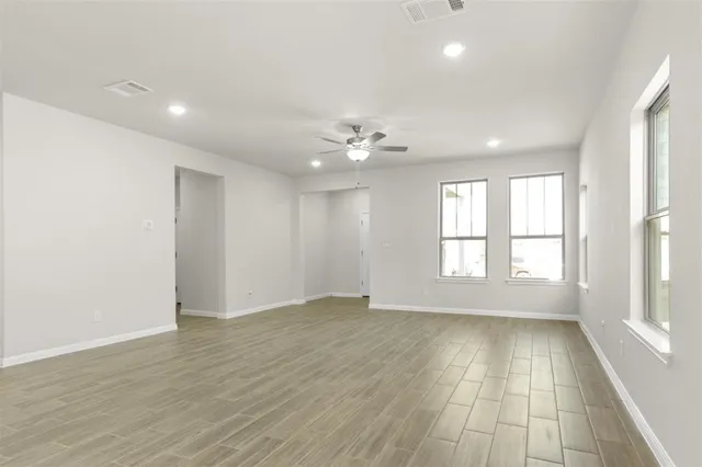 $421,900 | 18309 Emu Lane, Manor, TX 78653