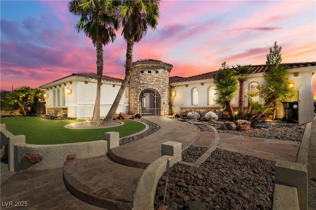 2181 Winery Road Pahrump, NV 89048 - Photo 2 of 73 Grand Entrance.