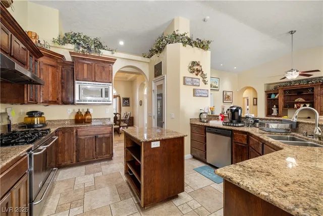 $927,000 | 2181 Winery Road, Pahrump, NV 89048