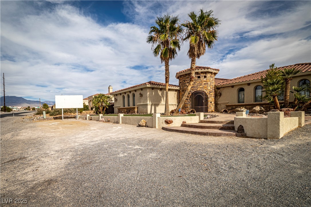 2181 Winery Road Pahrump, NV 89048 - Photo 6 of 73 Plenty of Parking.