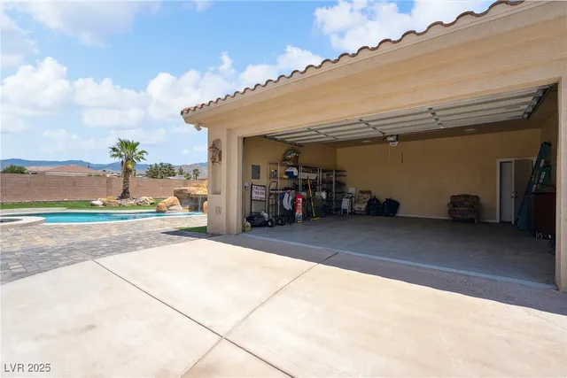 $927,000 | 2181 Winery Road, Pahrump, NV 89048