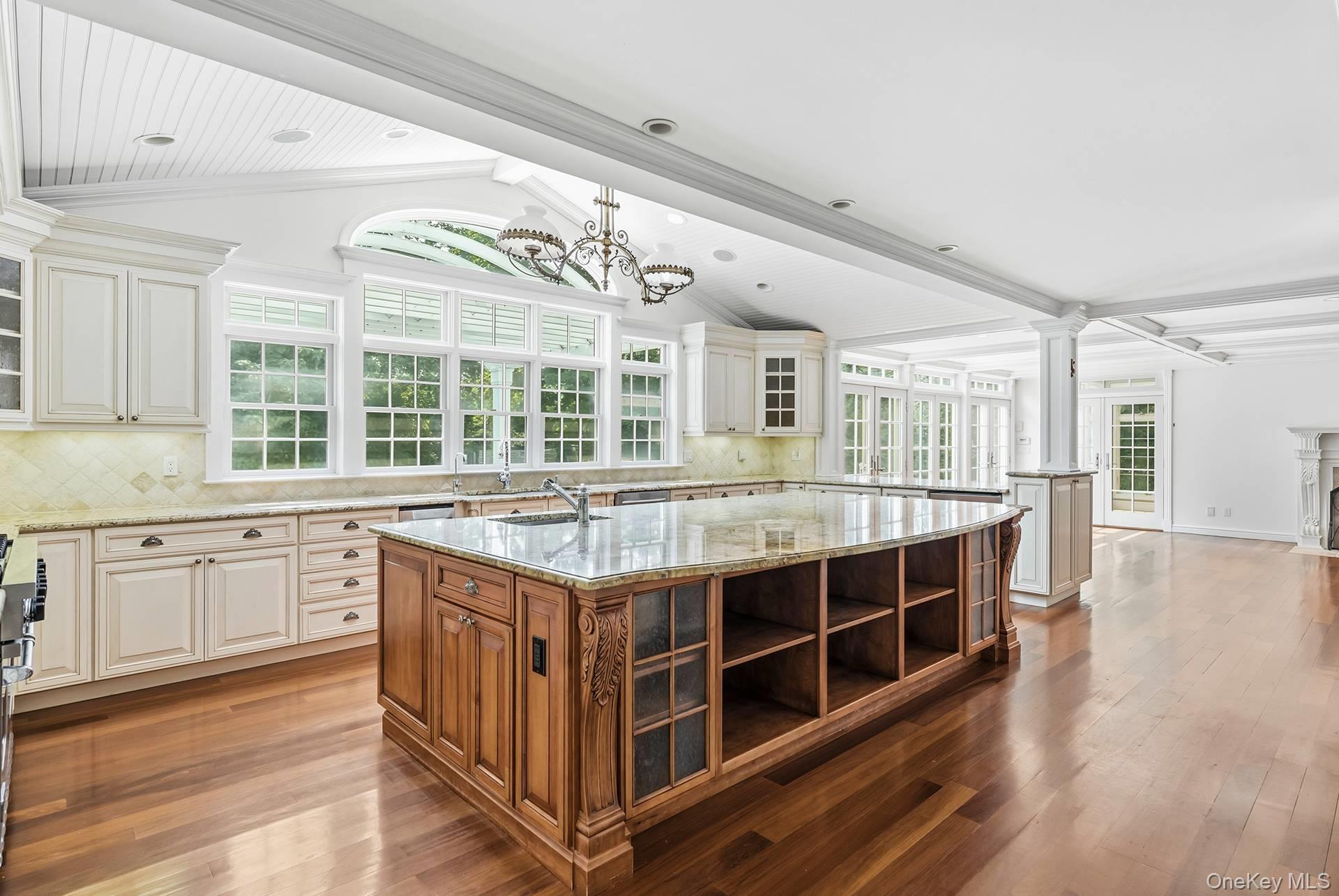 11 Pheasant Lane Remsenburg, NY 11960 - Photo 9 of 32 Gallery Image 9
