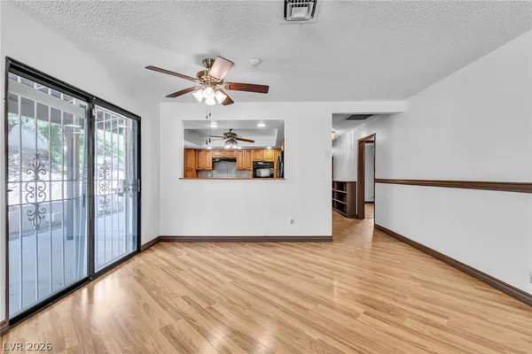 $2,500 | 2457 Swan Lane, Las Vegas, NV 89121