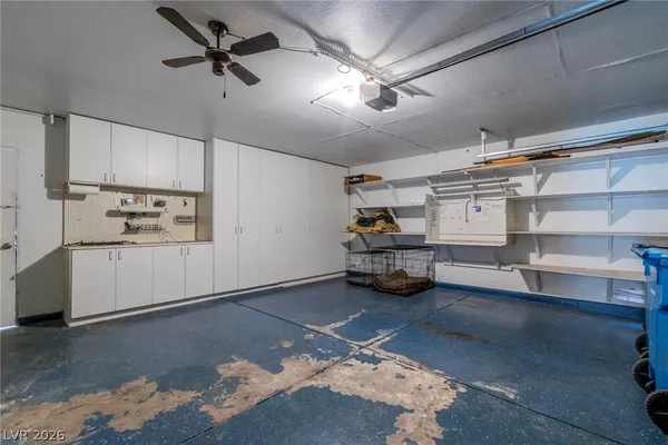 $2,900 | 2457 Swan Lane, Las Vegas, NV 89121