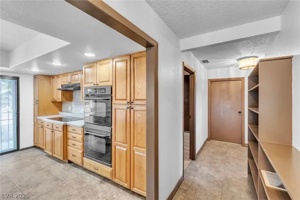 $2,900 | 2457 Swan Lane, Las Vegas, NV 89121