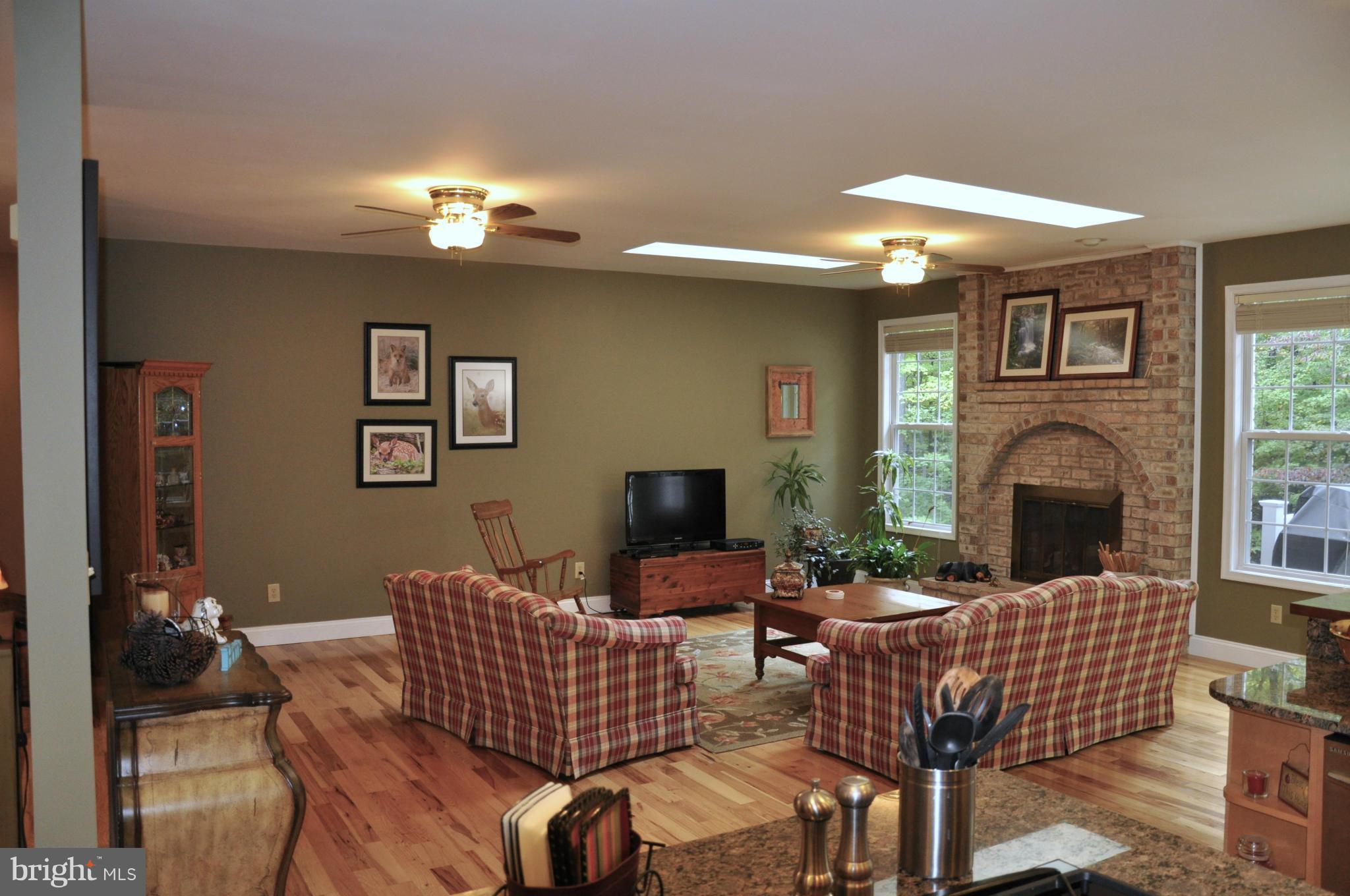 3400 Basford Road Frederick, MD 21703 - Photo 9 of 29 Family Room