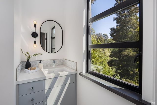$5,995,000 | 409 Montford Avenue, Mill Valley, CA 94941