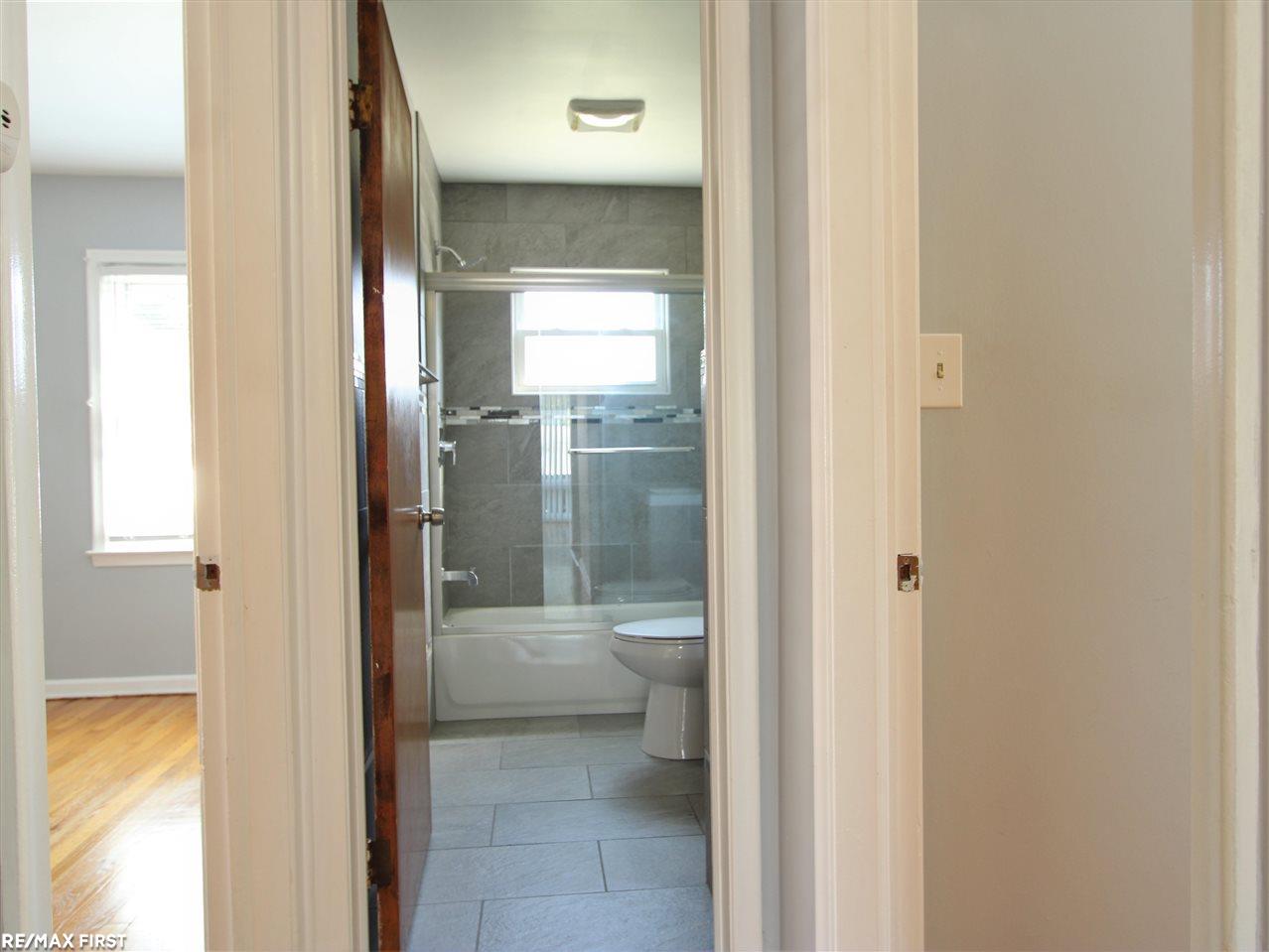1661 Walnut Street Dearborn, MI 48124 - Photo 18 of 24
