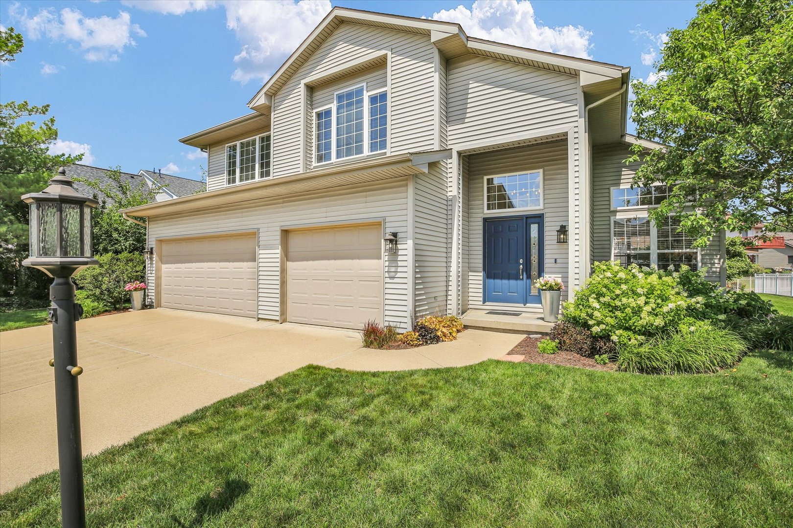 1511 Bridge Point Lane Champaign, IL 61822 - Photo 2 of 48