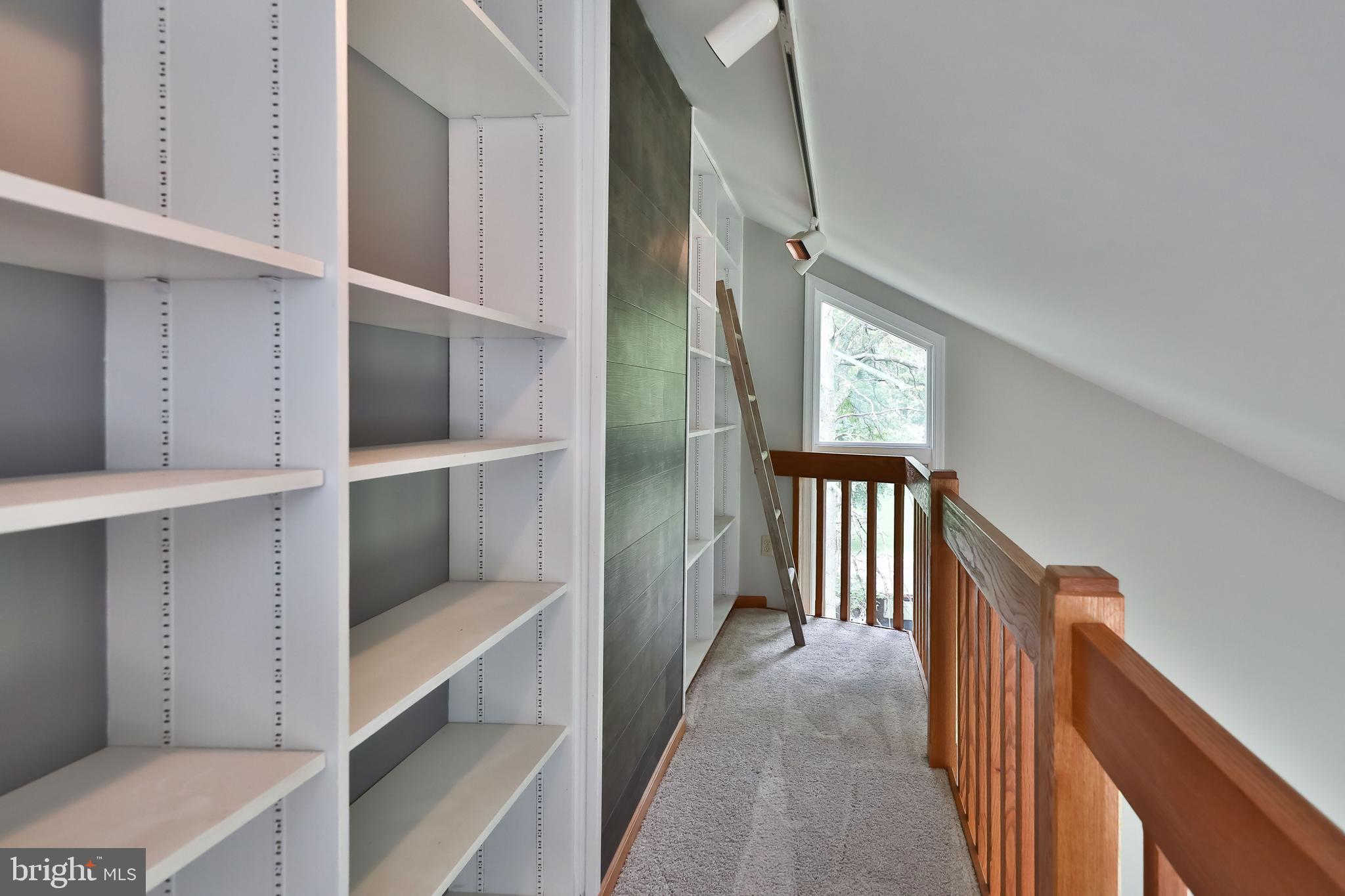 20 Hillendale Road Perkasie, PA 18944 - Photo 23 of 28 Library