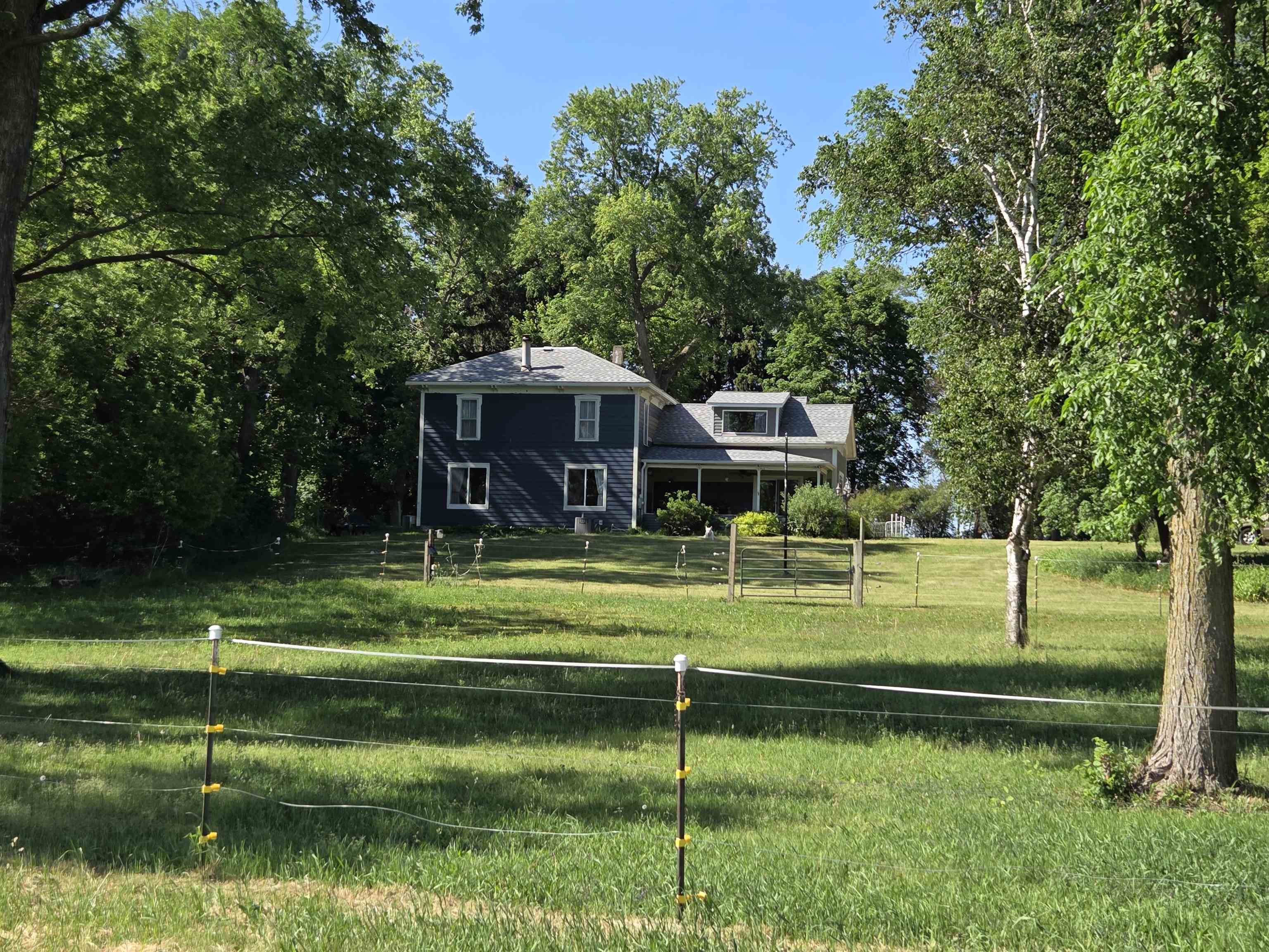 W3064 Piper Road Whitewater, WI 53190 - Photo 2 of 38