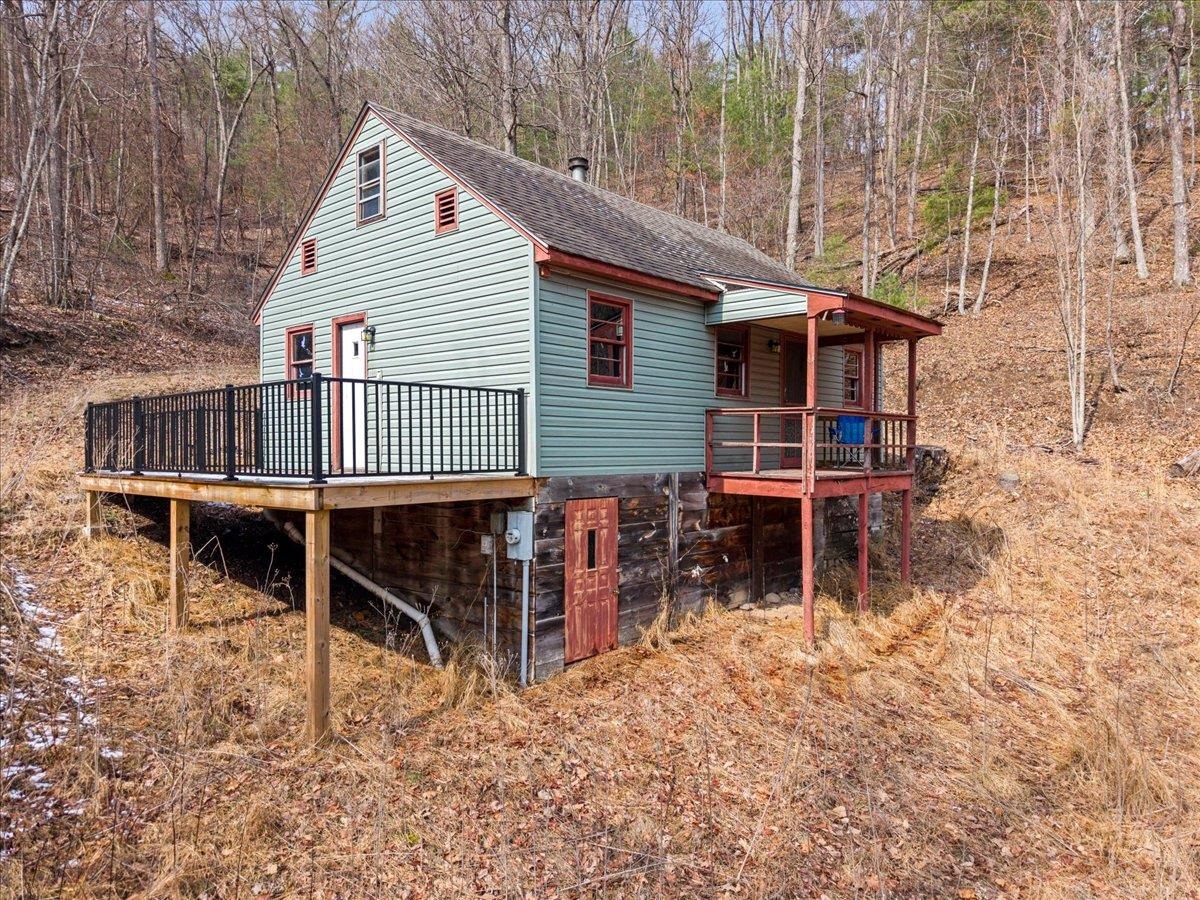 440 Clemmer Ridge Lane West Augusta, VA 24485 - Photo 5 of 39 a backyard of a house with table and chairs