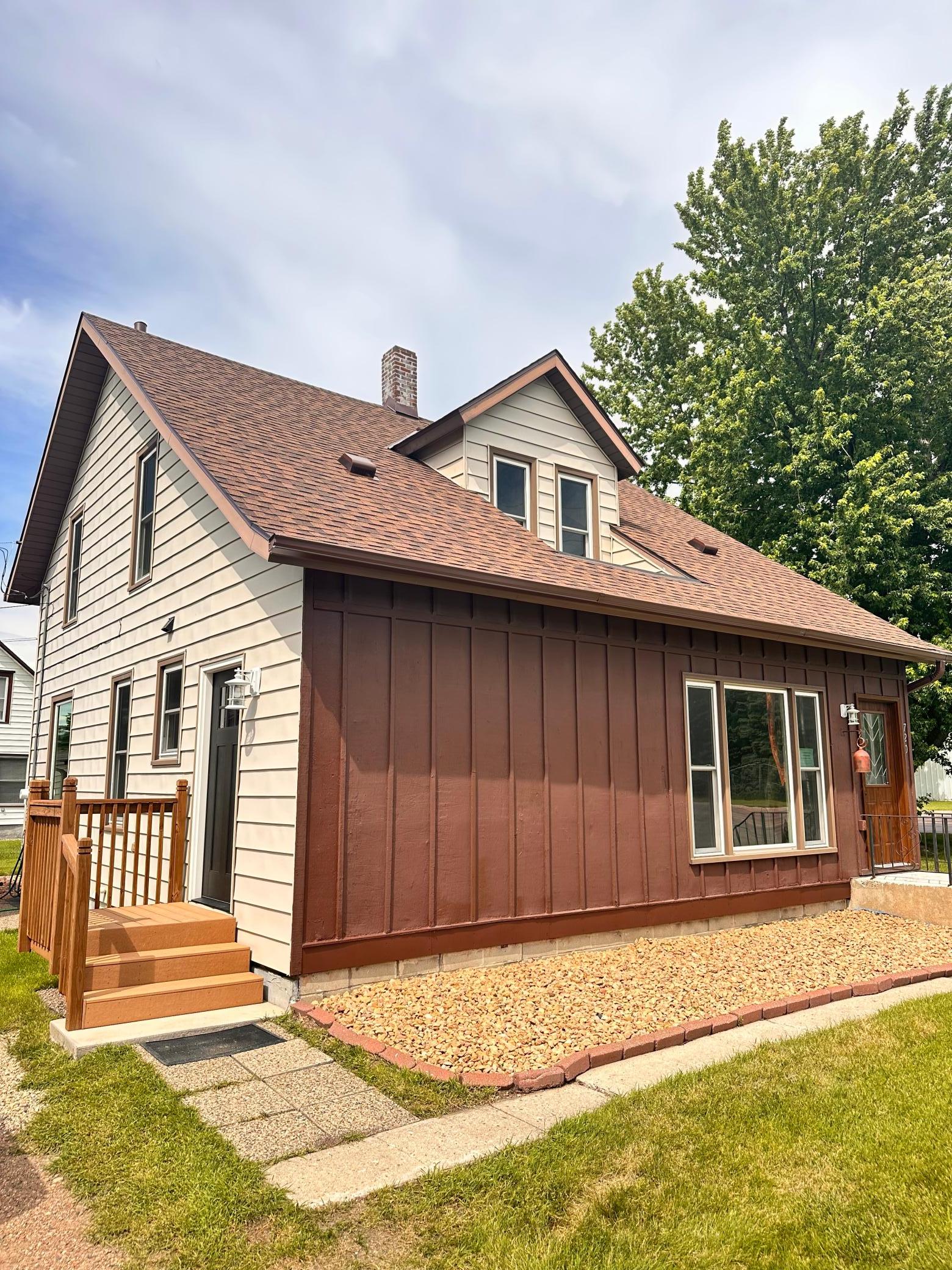 720 Fir Avenue Bird Island, MN 55310 - Photo 1 of 1
