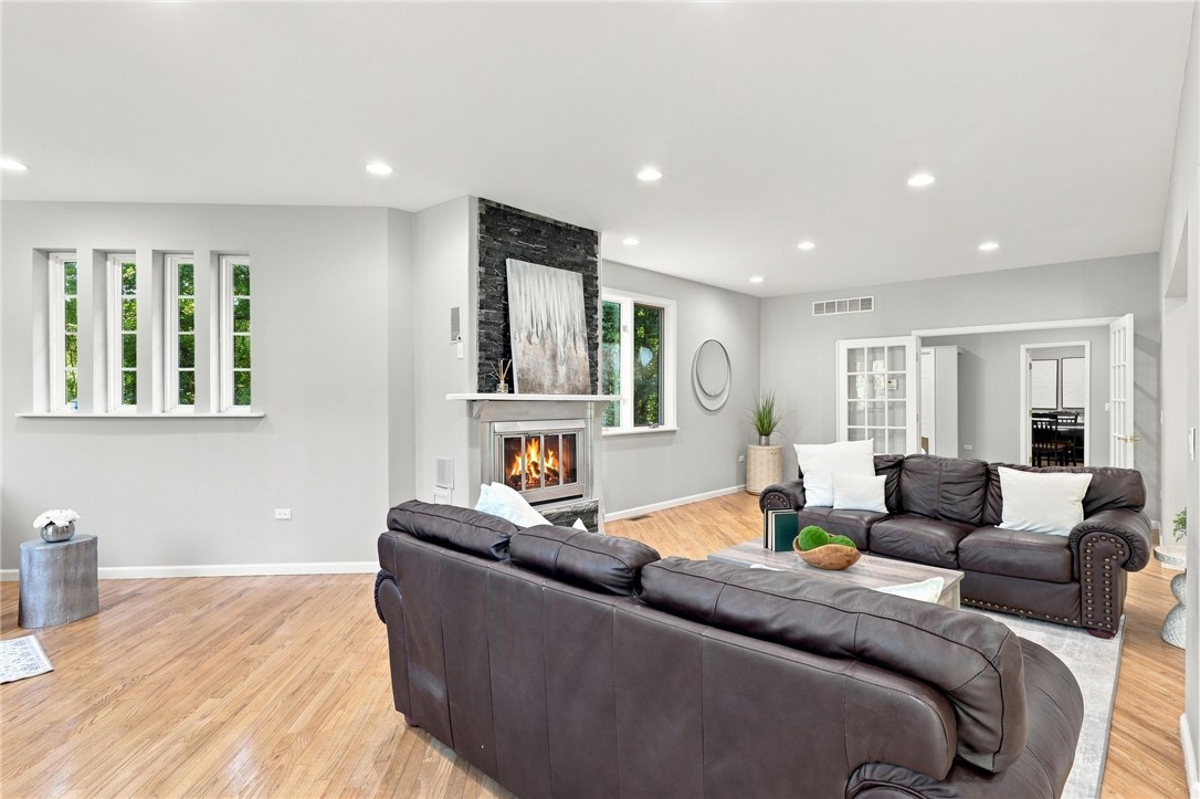 307 Fisher Road Perinton, NY 14534 - Photo 7 of 49 Gallery Image 7