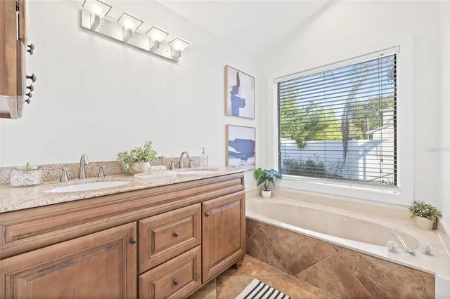 $489,900 | 10907 Winter Oak Place, Tampa, FL 33618