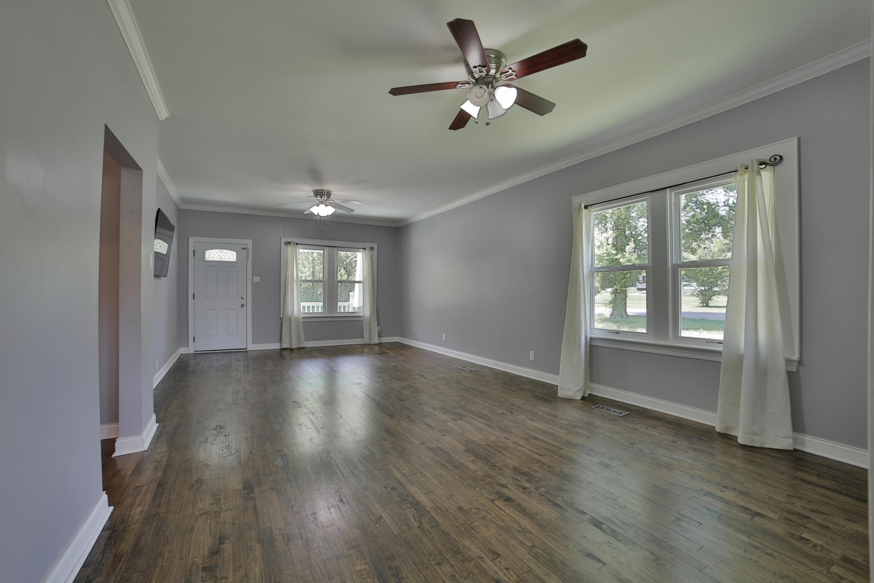 3653 Kellys Ferry Road Chattanooga, TN 37419 - Photo 3 of 22 tons of light