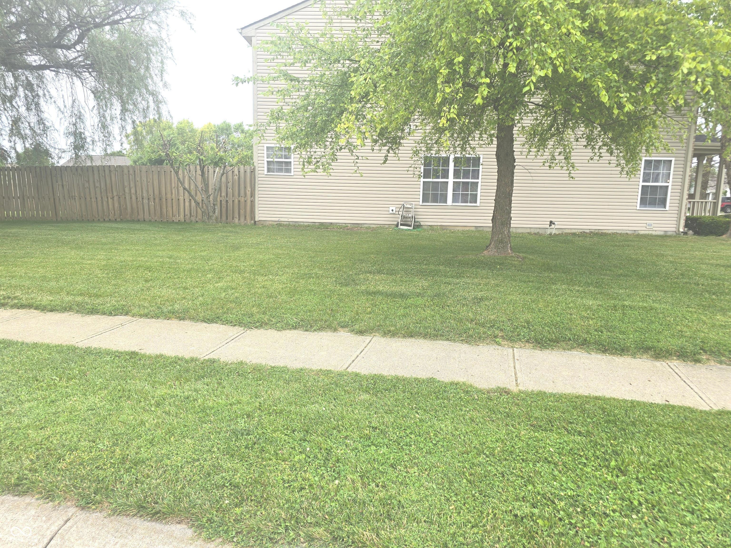 12934 Quarterback Lane Fishers, IN 46037 - Photo 2 of 31