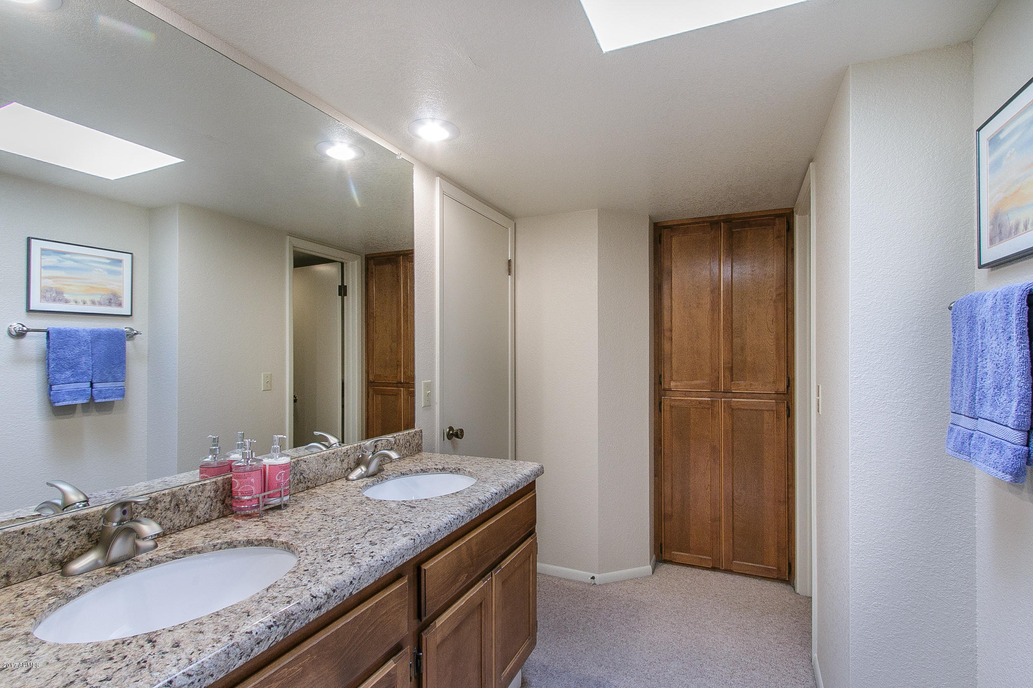 18525 East Avenida Del Ray Rio Verde, AZ 85263 - Photo 19 of 32 19) BED 2 _ GUEST BATH