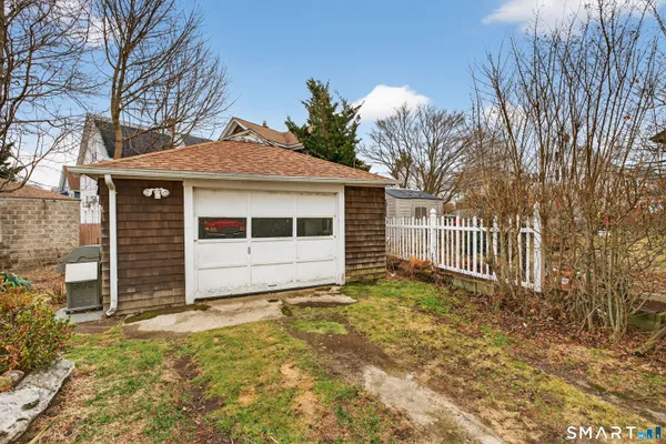$350,000 | 60 Ocean Avenue, New London, CT 06320