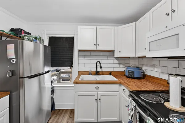 $350,000 | 60 Ocean Avenue, New London, CT 06320