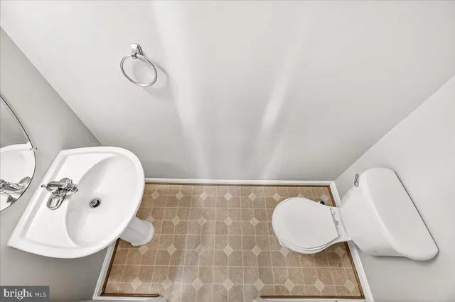 $450,000 | 1944 Crossing Stone Court, Frederick, MD 21702