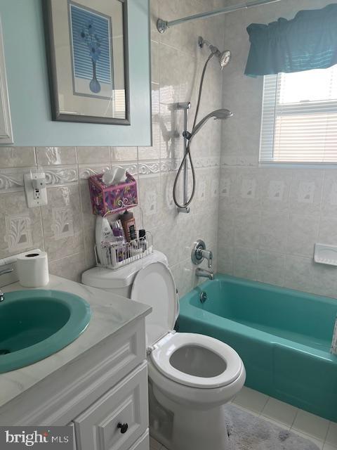 1ST FLOOR BATHROOM