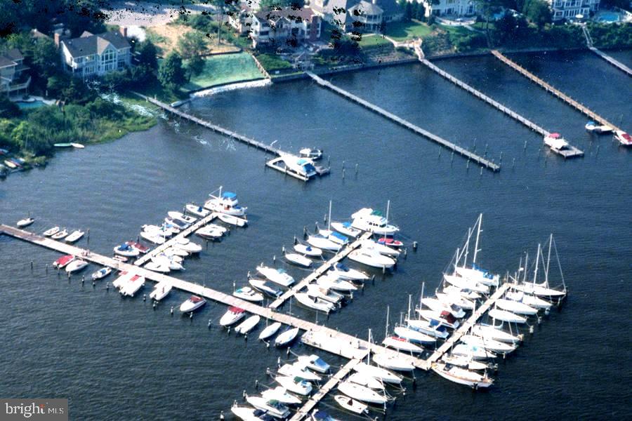 901 Mallard Circle Arnold, MD 21012 - Photo 12 of 59 Amenity Rich Ulmstead Estates!