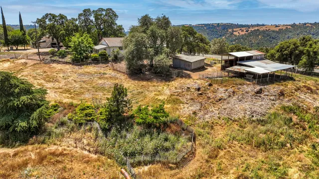 $475,000 | 9574 Highway 49, Mokelumne Hill, CA 95245