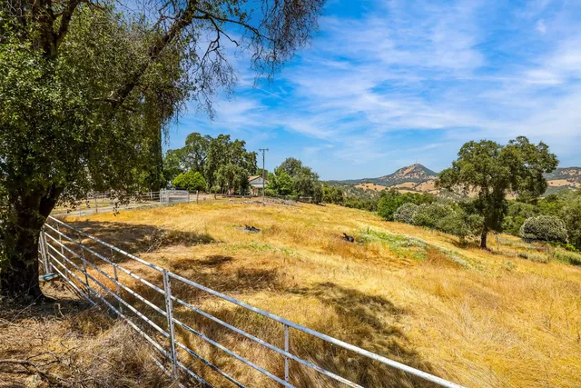 $475,000 | 9574 Highway 49, Mokelumne Hill, CA 95245