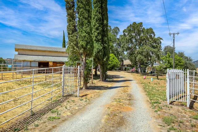 $475,000 | 9574 Highway 49, Mokelumne Hill, CA 95245