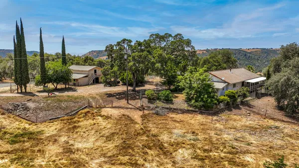 $425,000 | 9574 Highway 49, Mokelumne Hill, CA 95245