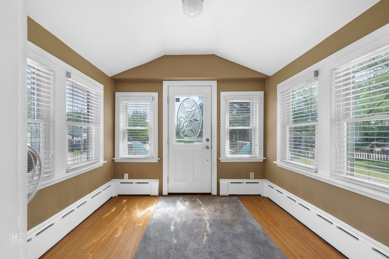 14 Lippincott Road Fox Lake, IL 60020 - Photo 4 of 30