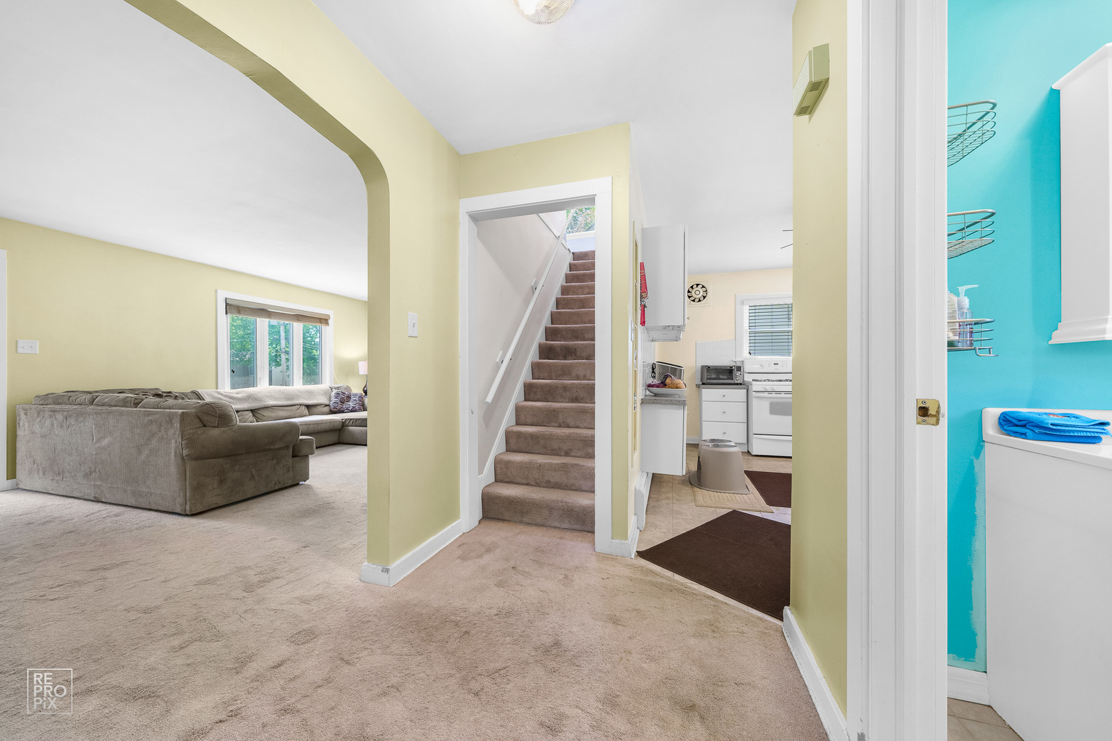 14 Lippincott Road Fox Lake, IL 60020 - Photo 5 of 30