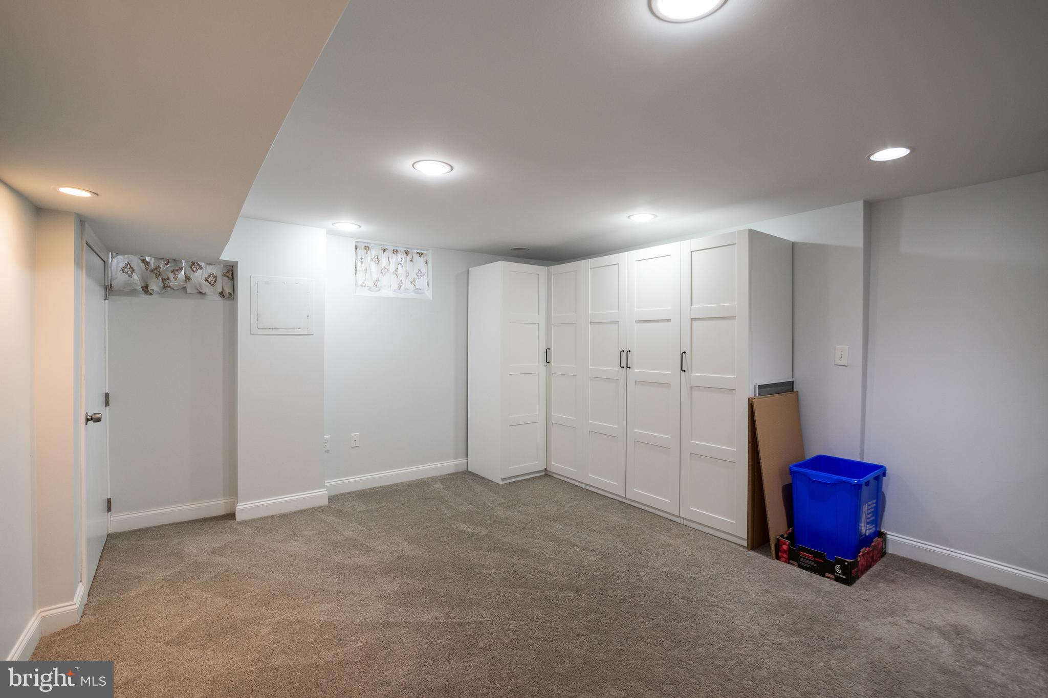 2017 Carpenter Street Philadelphia, PA 19146 - Photo 16 of 46