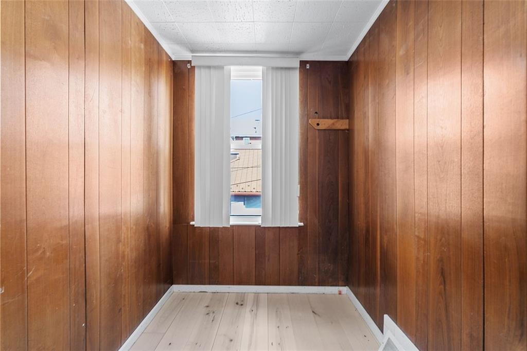 2121 Magnolia Street Pittsburgh, PA 15212 - Photo 25 of 36 a small space with wooden floor and a window