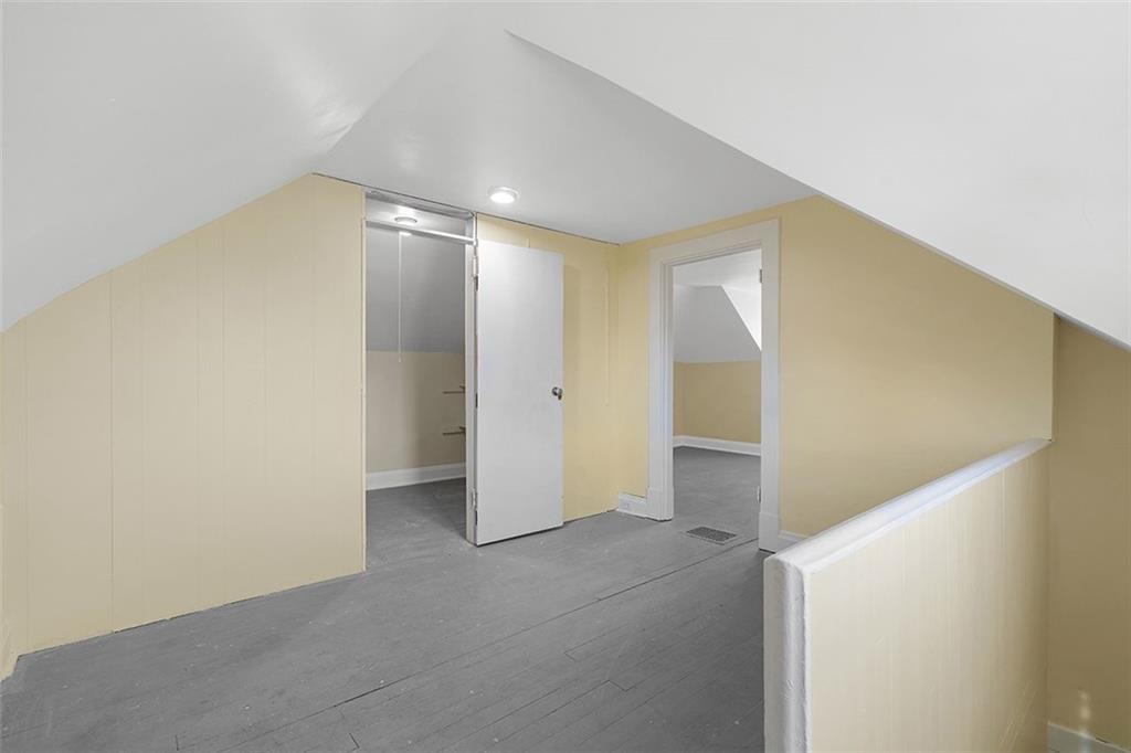 2121 Magnolia Street Pittsburgh, PA 15212 - Photo 27 of 36 a view of an empty room