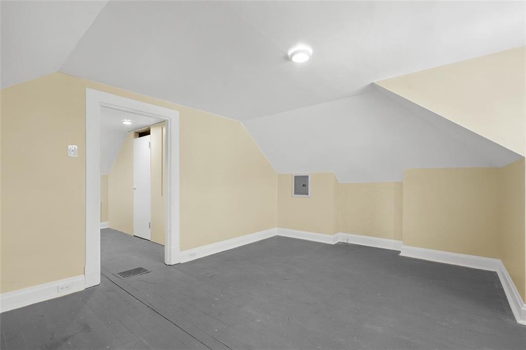 2121 Magnolia Street Pittsburgh, PA 15212 - Photo 29 of 36 a view of empty room