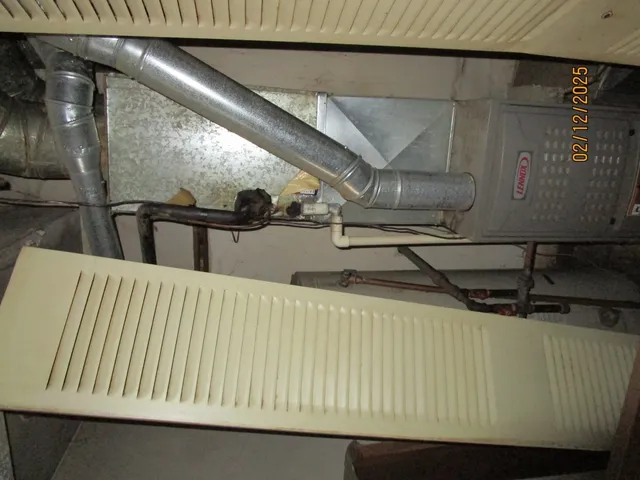 $29,000 | 1613 Astor Street, Unit 16131E, Calumet City, IL 60409