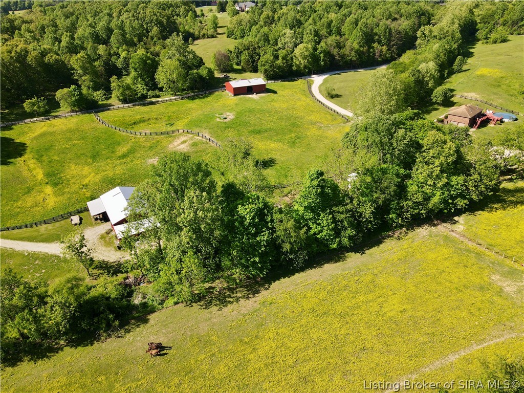 9320 Pekin Road Greenville, IN 47124 - Photo 4 of 51
