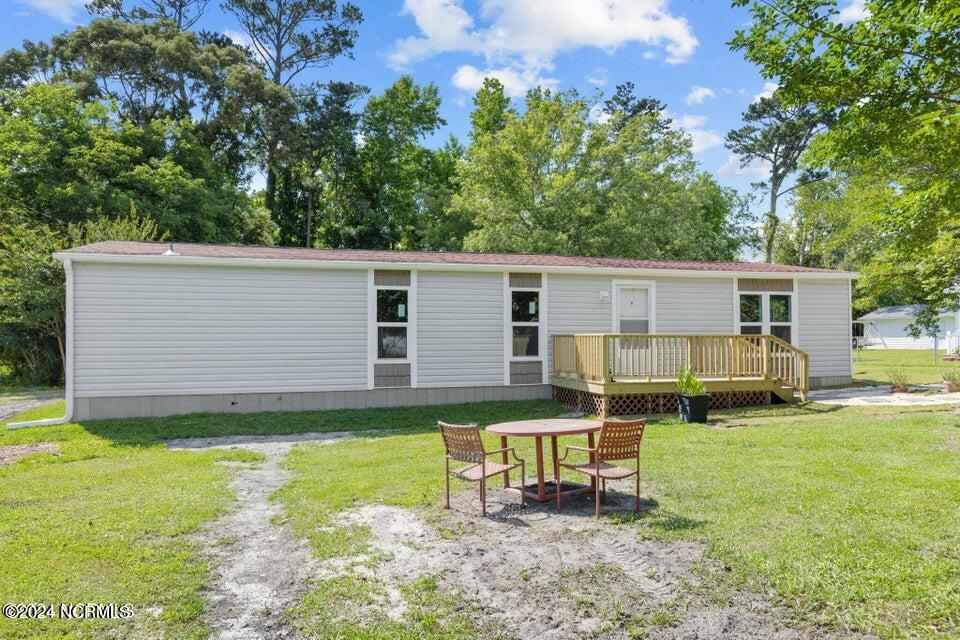 308 Queens Road Hubert, NC 28539 - Photo 2 of 41