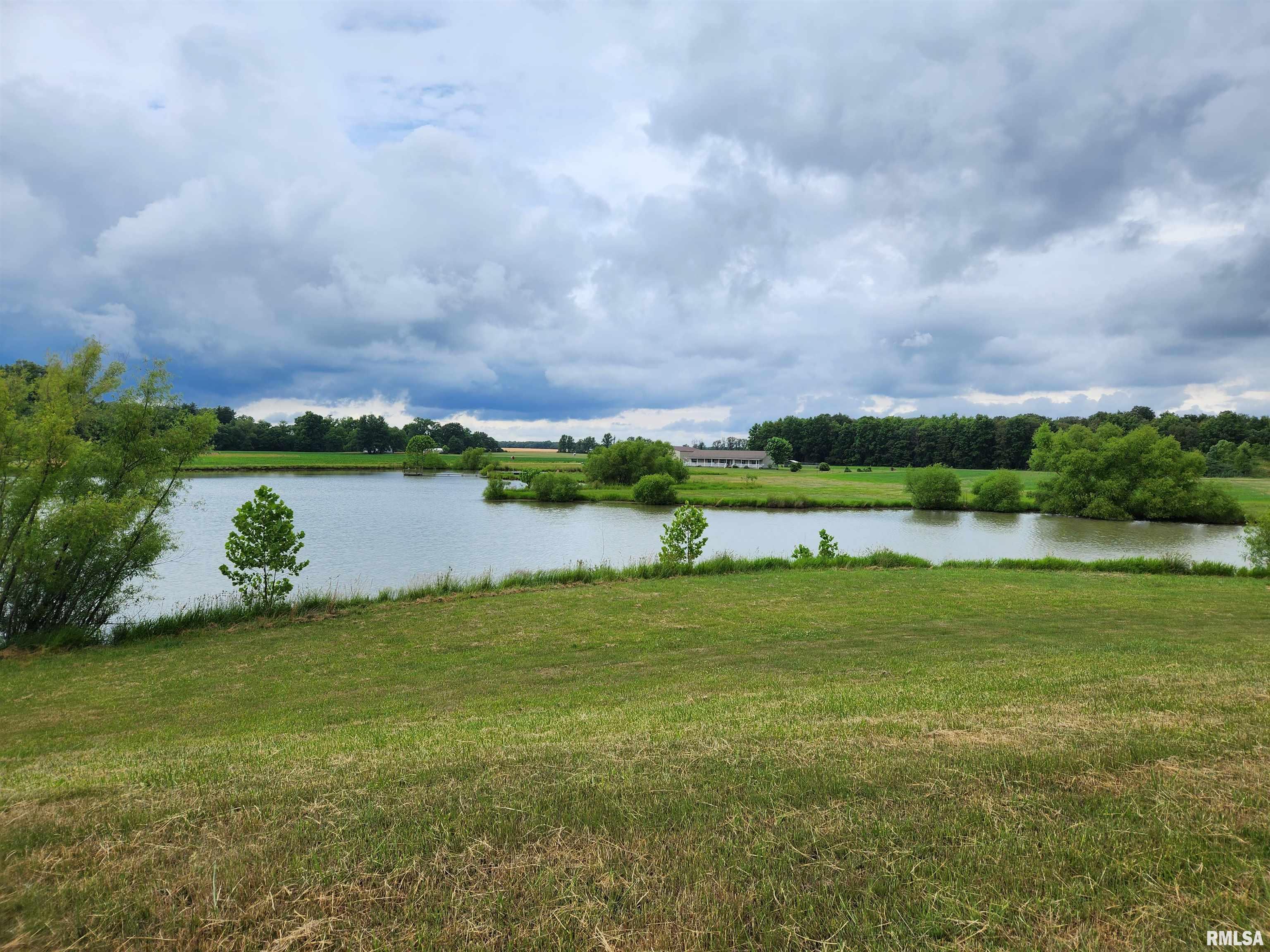 7969 Shamrock Road Tamaroa, IL 62888 - Photo 2 of 49