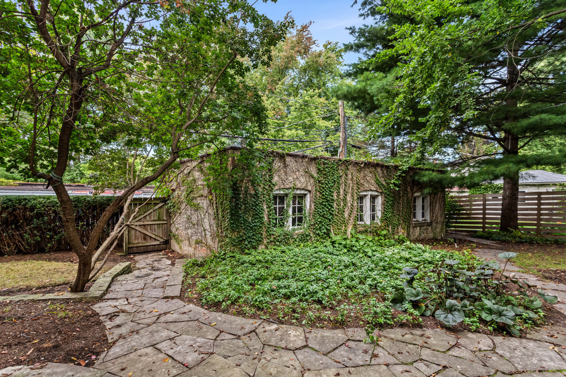 2236 Ridge Avenue Evanston, IL 60201 - Photo 65 of 68 Gallery Image 65