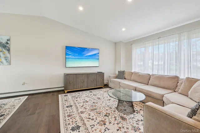 $569,000 | 32 Carlisle Way, Washingtonville, NY 10992