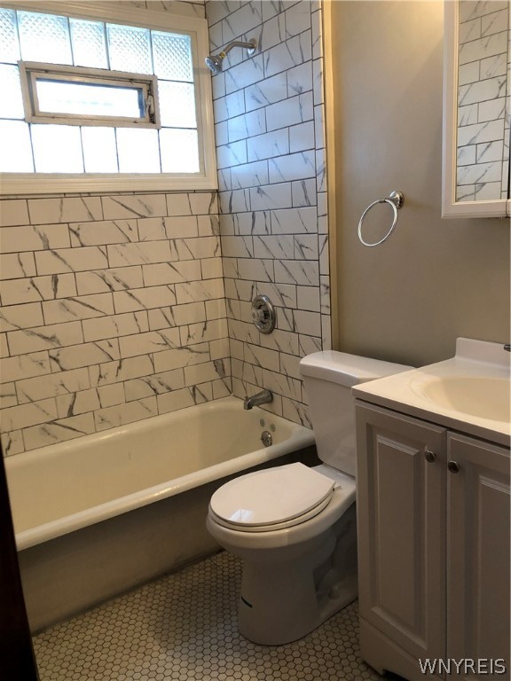 384 Skillen Street Buffalo, NY 14207 - Photo 4 of 10