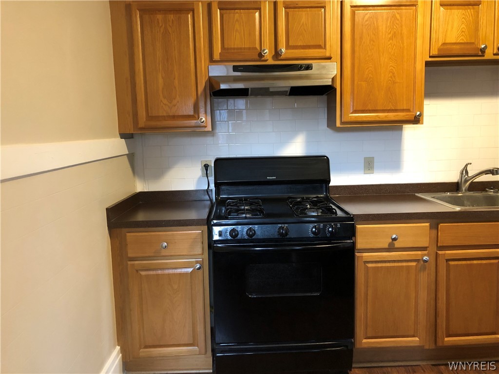 384 Skillen Street Buffalo, NY 14207 - Photo 8 of 10