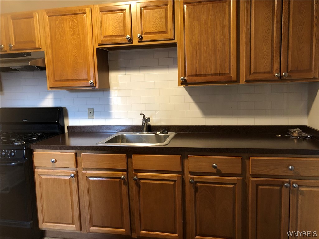 384 Skillen Street Buffalo, NY 14207 - Photo 9 of 10