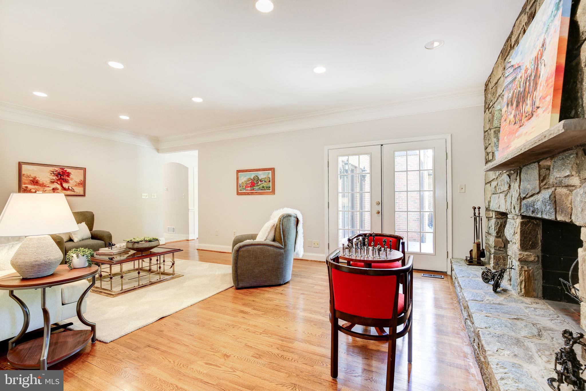 12710 Travilah Road Potomac, MD 20854 - Photo 13 of 59