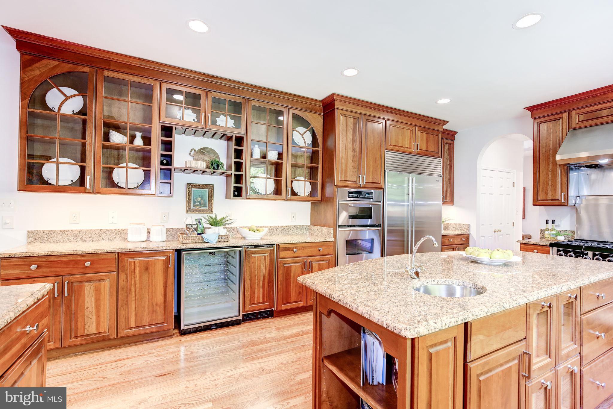 12710 Travilah Road Potomac, MD 20854 - Photo 19 of 59