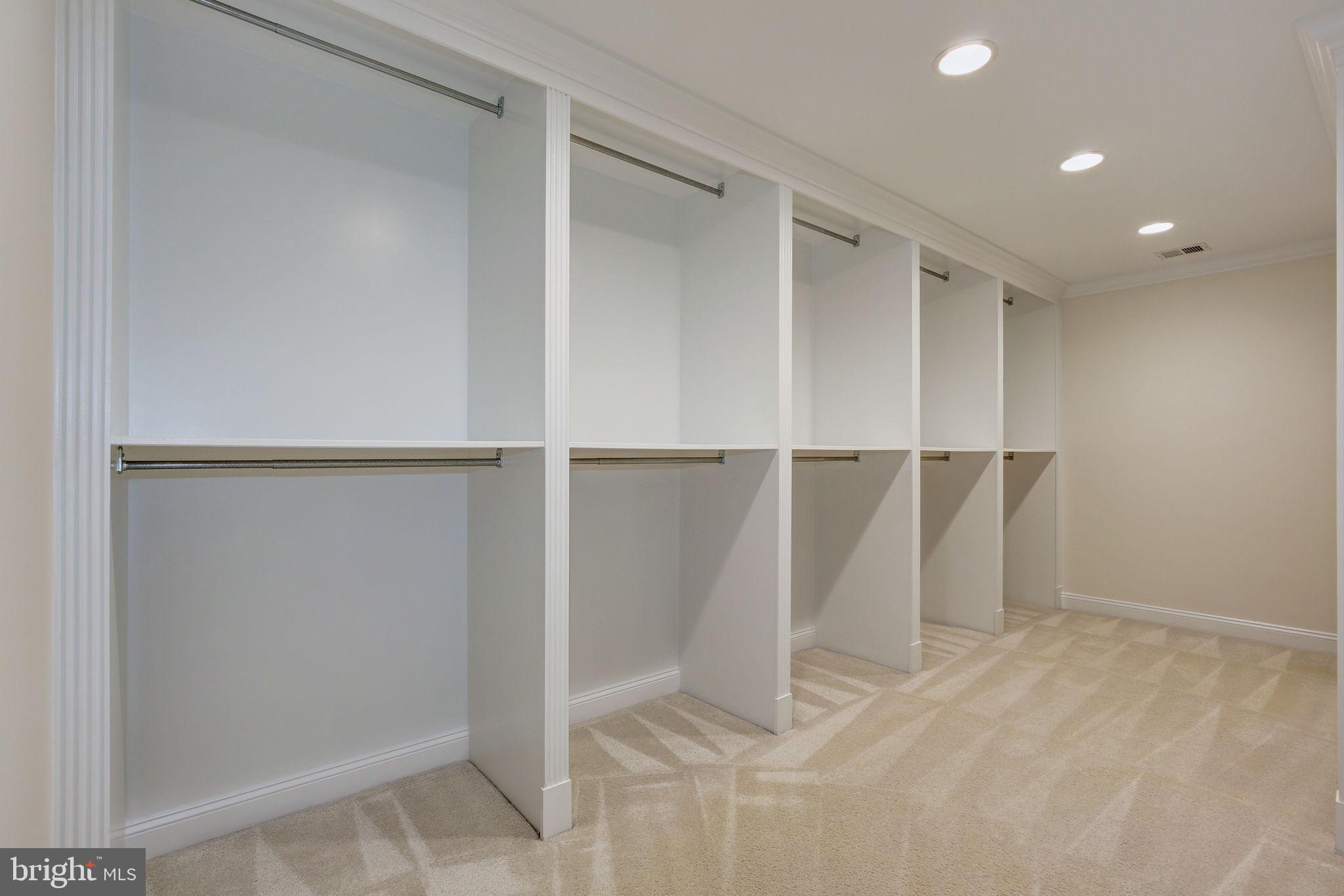 12710 Travilah Road Potomac, MD 20854 - Photo 33 of 59