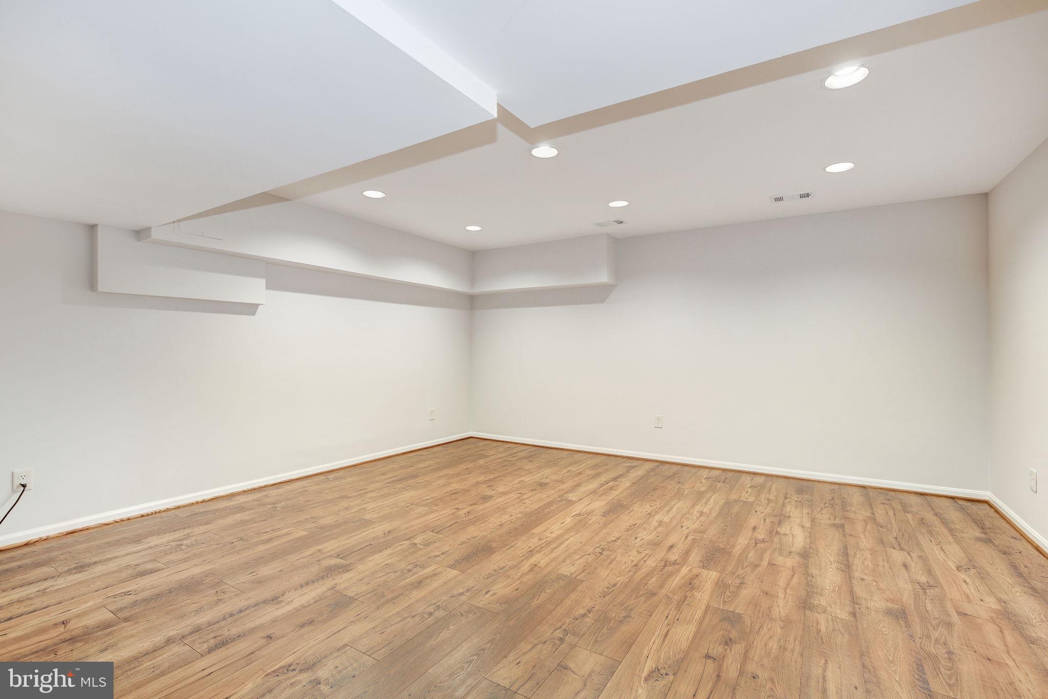 12710 Travilah Road Potomac, MD 20854 - Photo 47 of 59